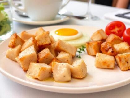 Завтрак из куриного филе